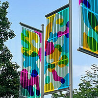 Flaggen mit Photovoltaik